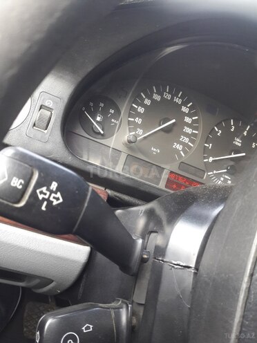 BMW 528 1996, 487,000 km - 2.8 л - Bakı