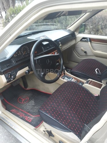 Mercedes E 260 1990, 355,000 km - 2.6 l - Bakı