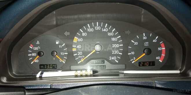 Mercedes E 220 1998, 320,000 km - 2.2 l - Bakı