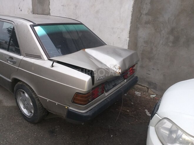 Mercedes 190 1990, 246,436 km - 2.0 l - Bakı