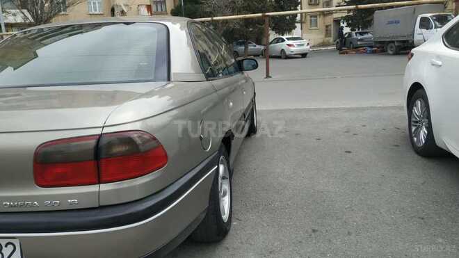 Opel Omega 1995, 320,334 km - 2.0 л - Bakı