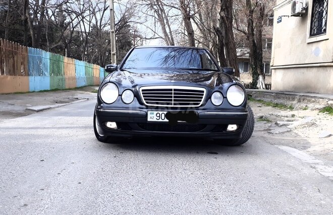 Mercedes E 270 2000, 285,632 km - 2.7 l - Bakı