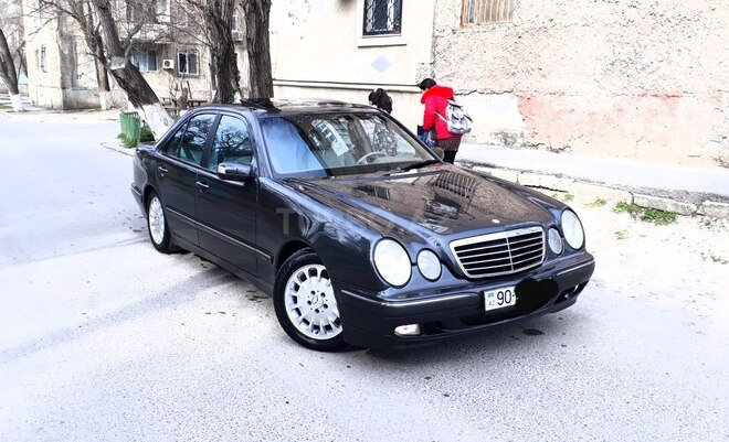 Mercedes E 270 2000, 285,632 km - 2.7 l - Bakı