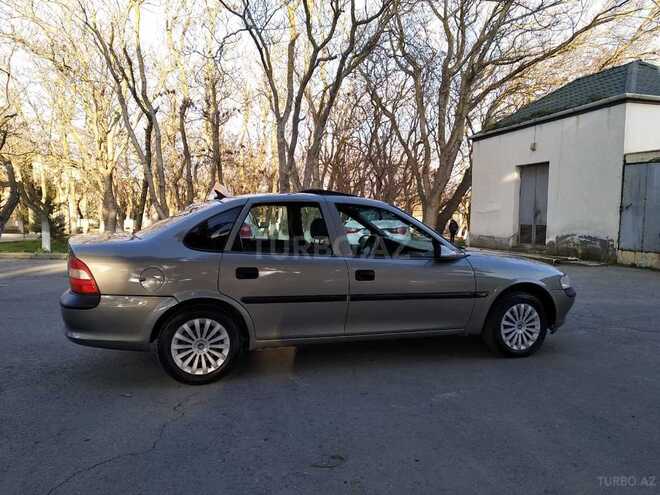 Opel Vectra 1995, 336,526 km - 1.6 л - Bakı