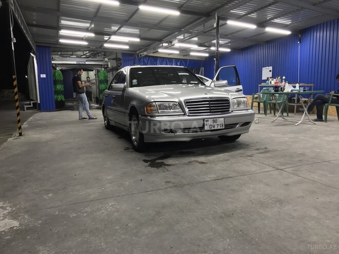 Mercedes C 230 1999, 250,000 km - 2.3 l - Bakı