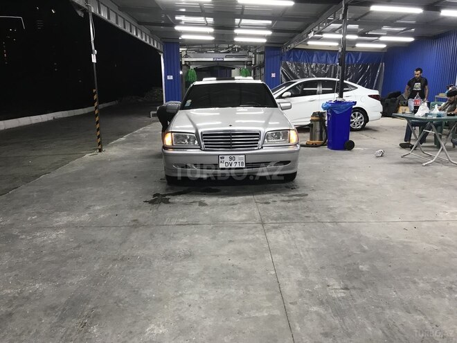 Mercedes C 230 1999, 250,000 km - 2.3 l - Bakı