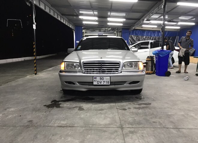 Mercedes C 230 1999, 250,000 km - 2.3 l - Bakı