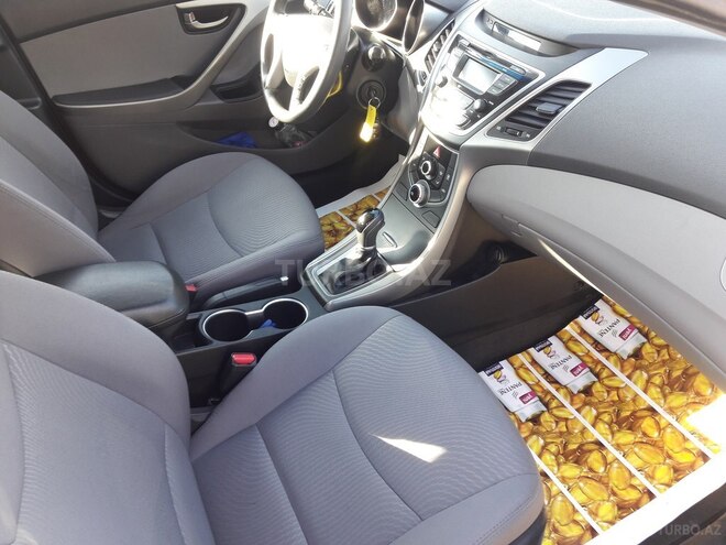 Hyundai Elantra 2015, 92,000 km - 1.8 l - Bakı