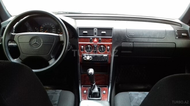 Mercedes C 180 1997, 193,500 km - 1.8 л - Zaqatala
