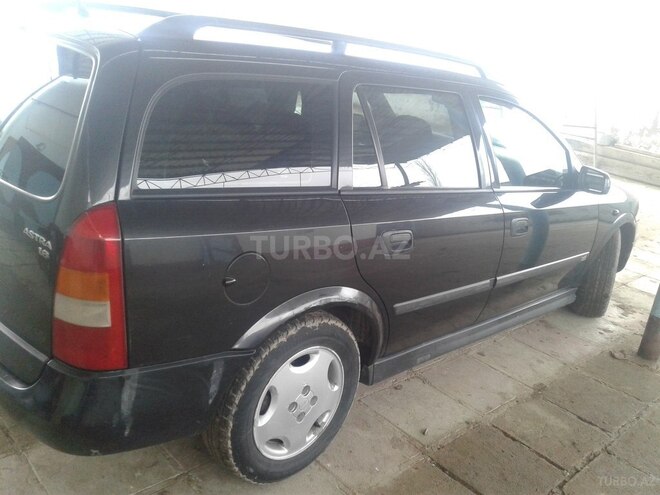 Opel Astra 1999, 400,000 km - 1.6 l - Salyan