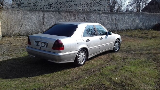 Mercedes C 180 1997, 193,500 km - 1.8 л - Zaqatala