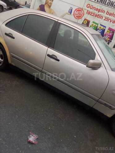 Mercedes E 220 1998, 618,000 km - 2.2 л - Bakı