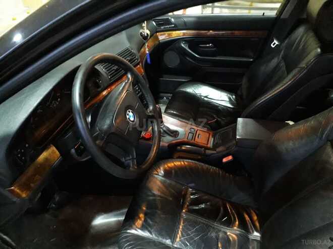 BMW 528 1997, 340,000 km - 2.8 l - Salyan