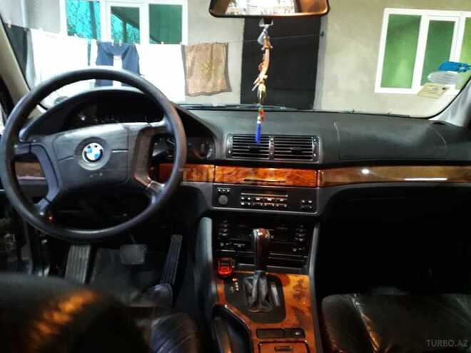 BMW 528 1997, 340,000 km - 2.8 l - Salyan