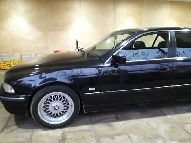 BMW 528 1997, 340,000 km - 2.8 l - Salyan