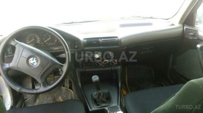 BMW 520 1993, 240,000 km - 2.0 л - Bakı