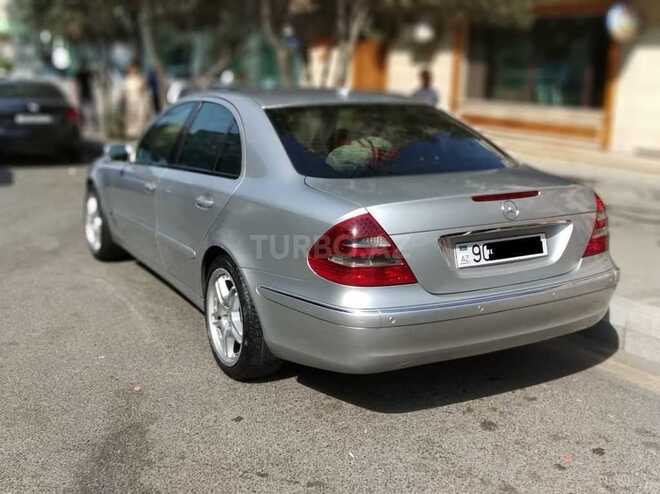 Mercedes E 220 2005, 240,000 km - 2.2 l - Bakı