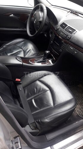 Mercedes E 220 2005, 240,000 km - 2.2 l - Bakı