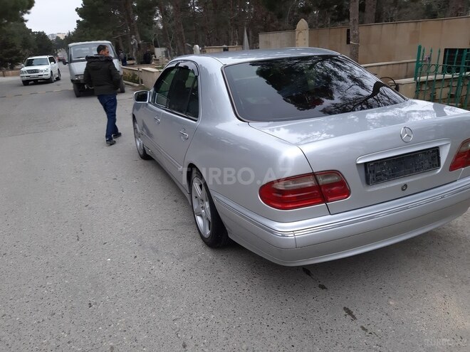 Mercedes E 270 2000, 229,000 km - 2.7 l - Bakı