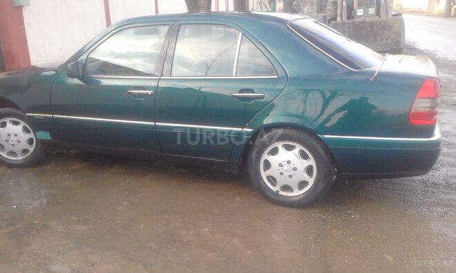 Mercedes  1994, 350,000 km - 0.2 l - Cəlilabad