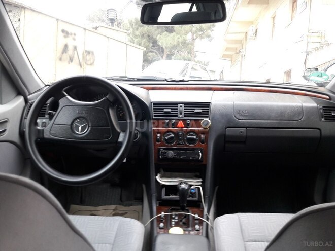 Mercedes C 180 1999, 239,900 km - 1.8 л - Bakı