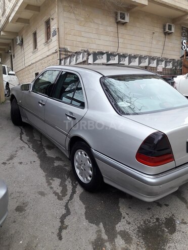 Mercedes C 180 1999, 239,900 km - 1.8 л - Bakı