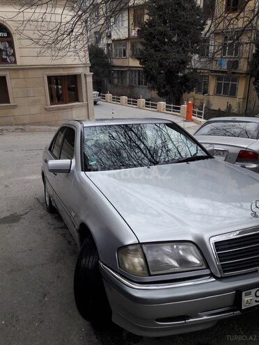 Mercedes C 180 1999, 239,900 km - 1.8 л - Bakı