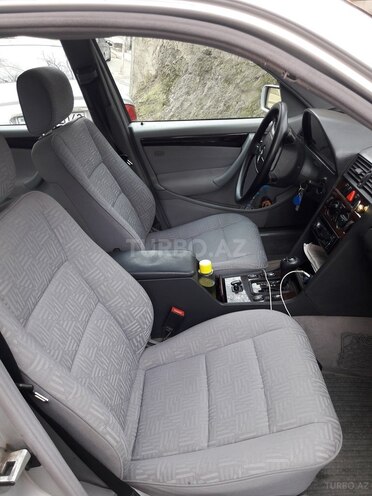 Mercedes C 180 1999, 239,900 km - 1.8 л - Bakı