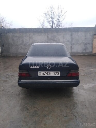 Mercedes E 230 1991, 383,500 km - 2.3 л - Şəmkir