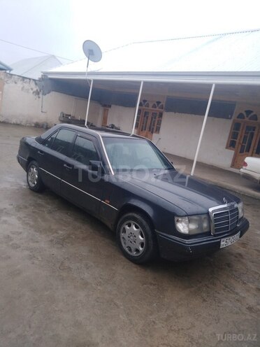 Mercedes E 230 1991, 383,500 km - 2.3 л - Şəmkir