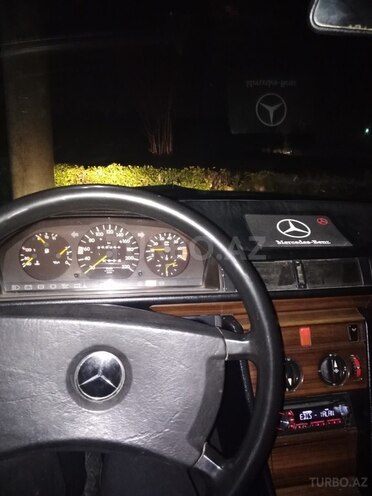 Mercedes E 230 1991, 383,500 km - 2.3 л - Şəmkir