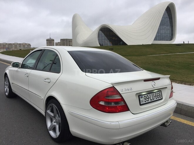 Mercedes E 240 2002, 100,302 km - 2.6 l - Bakı