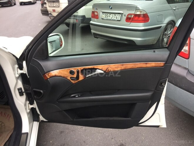 Mercedes E 240 2002, 100,302 km - 2.6 l - Bakı