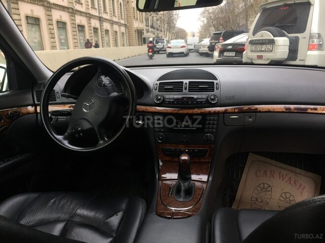 Mercedes E 240 2002, 100,302 km - 2.6 l - Bakı