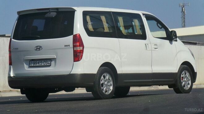 Hyundai H-1 2009, 270,000 km - 2.5 l - Bakı