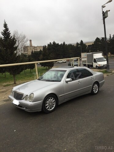 Mercedes E 280 1999, 240,000 km - 2.8 l - Bakı