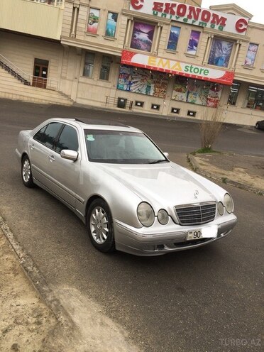 Mercedes E 280 1999, 240,000 km - 2.8 l - Bakı