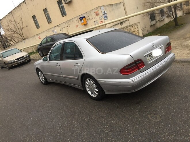 Mercedes E 280 1999, 240,000 km - 2.8 l - Bakı