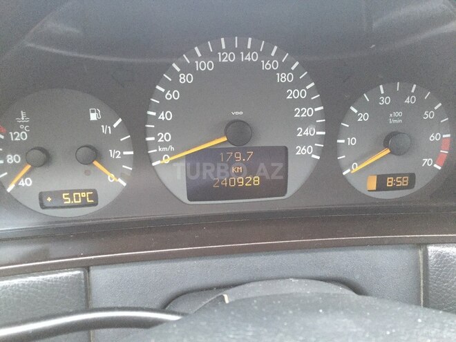Mercedes E 280 1999, 240,000 km - 2.8 l - Bakı