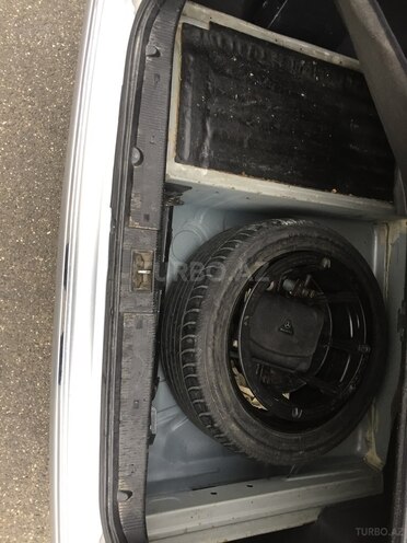 Mercedes E 280 1999, 240,000 km - 2.8 l - Bakı