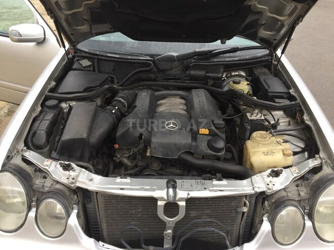 Mercedes E 280 1999, 240,000 km - 2.8 l - Bakı
