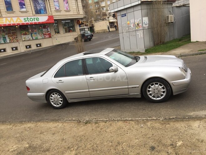 Mercedes E 280 1999, 240,000 km - 2.8 l - Bakı