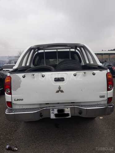 Mitsubishi L200 2008, 354,000 km - 2.5 л - Bakı