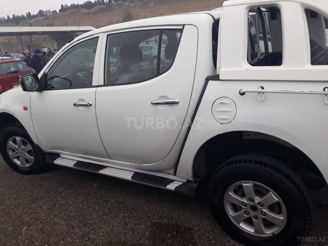 Mitsubishi L200 2008, 354,000 km - 2.5 л - Bakı
