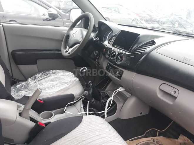 Mitsubishi L200 2008, 354,000 km - 2.5 л - Bakı