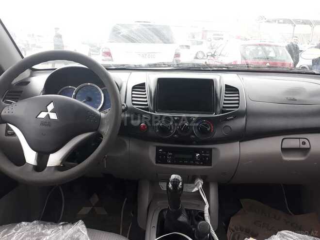 Mitsubishi L200 2008, 354,000 km - 2.5 л - Bakı
