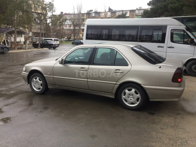 Mercedes C 200 1995, 329,000 km - 2.0 l - Bakı