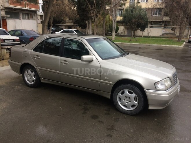 Mercedes C 200 1995, 329,000 km - 2.0 l - Bakı