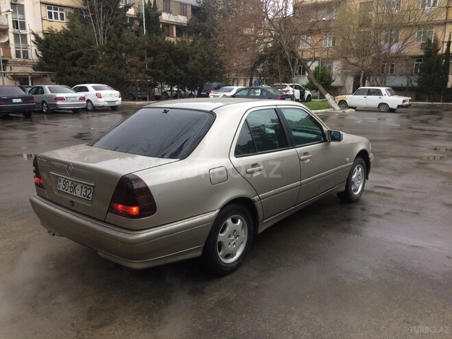 Mercedes C 200 1995, 329,000 km - 2.0 l - Bakı