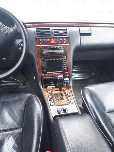 Mercedes E 240 2000, 207,000 km - 2.6 l - Xaçmaz